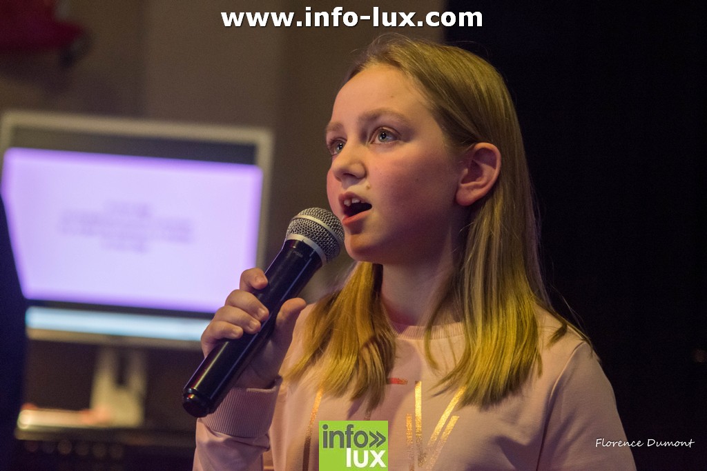 //media/jw_sigpro/users/0000001510/Concours pour enfants aux tourets/concours de chant pour enfants au touret-2423